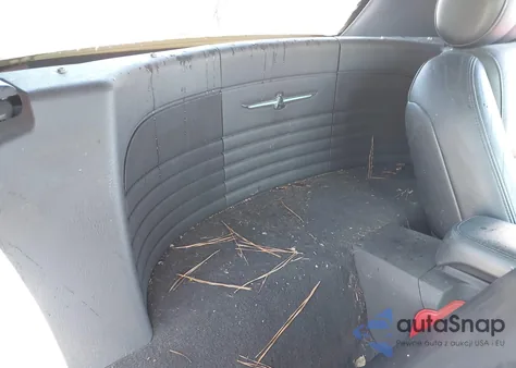 2002 Ford Thunderbird из США, поврежденный, VIN 1FAHP60A02Y115265